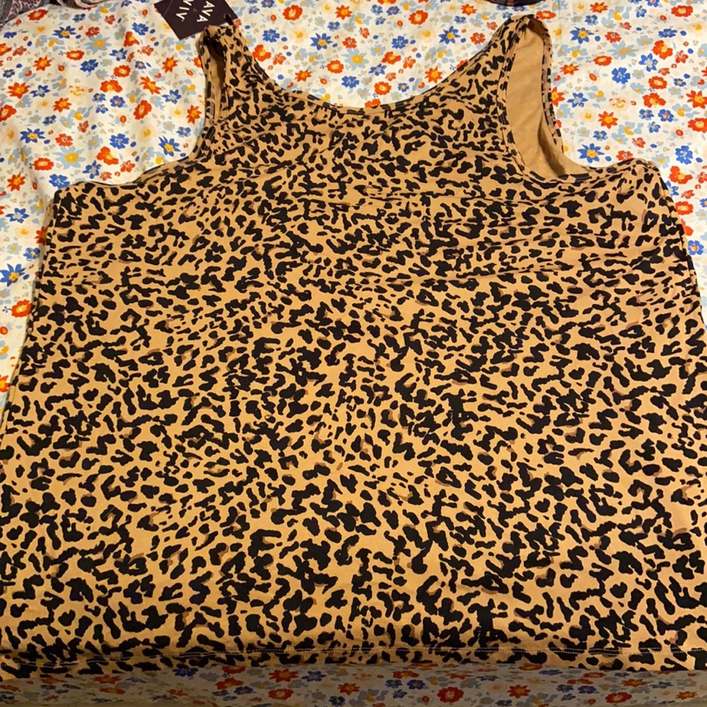 Ava and Viv Leopard tank.